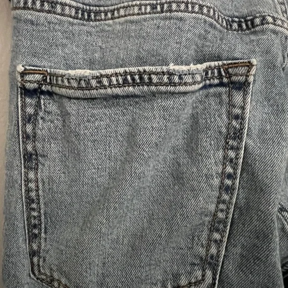 Old Navy Men's Slim Fit Gray Jeans - Picture 4 of 7